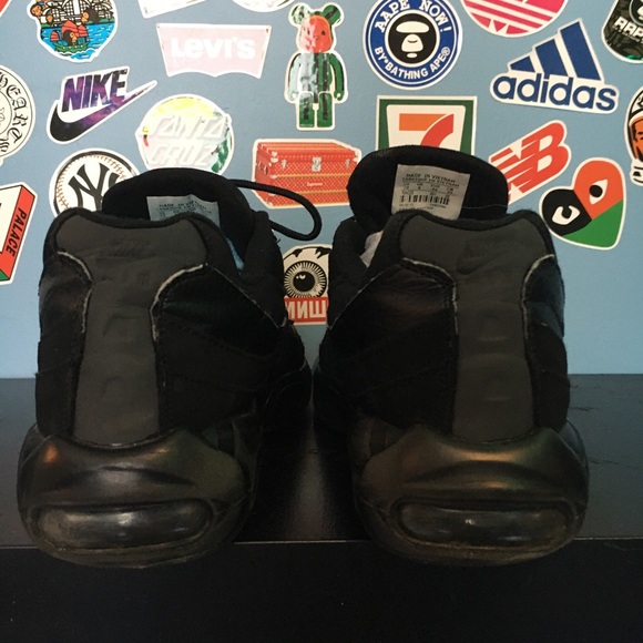 Air Max 95 ‘Triple Black Reflective’ - Picture 4 of 5